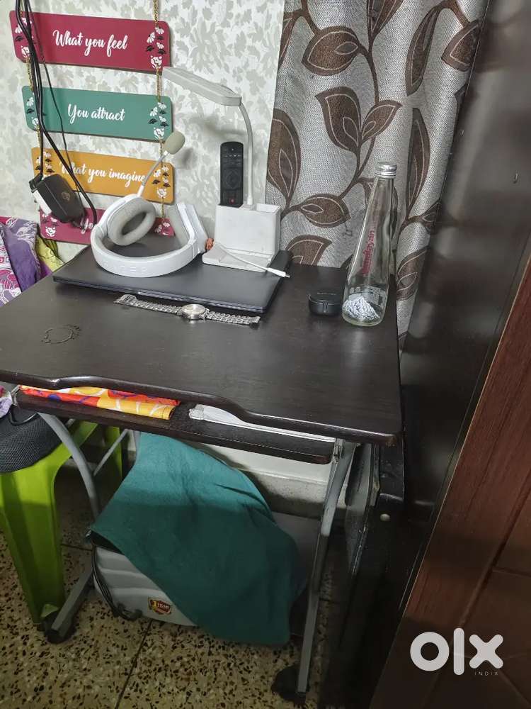 Comuter Table trolley