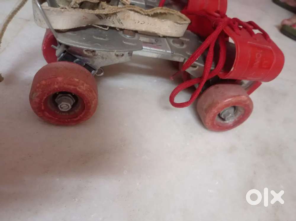 4 wheeler skates