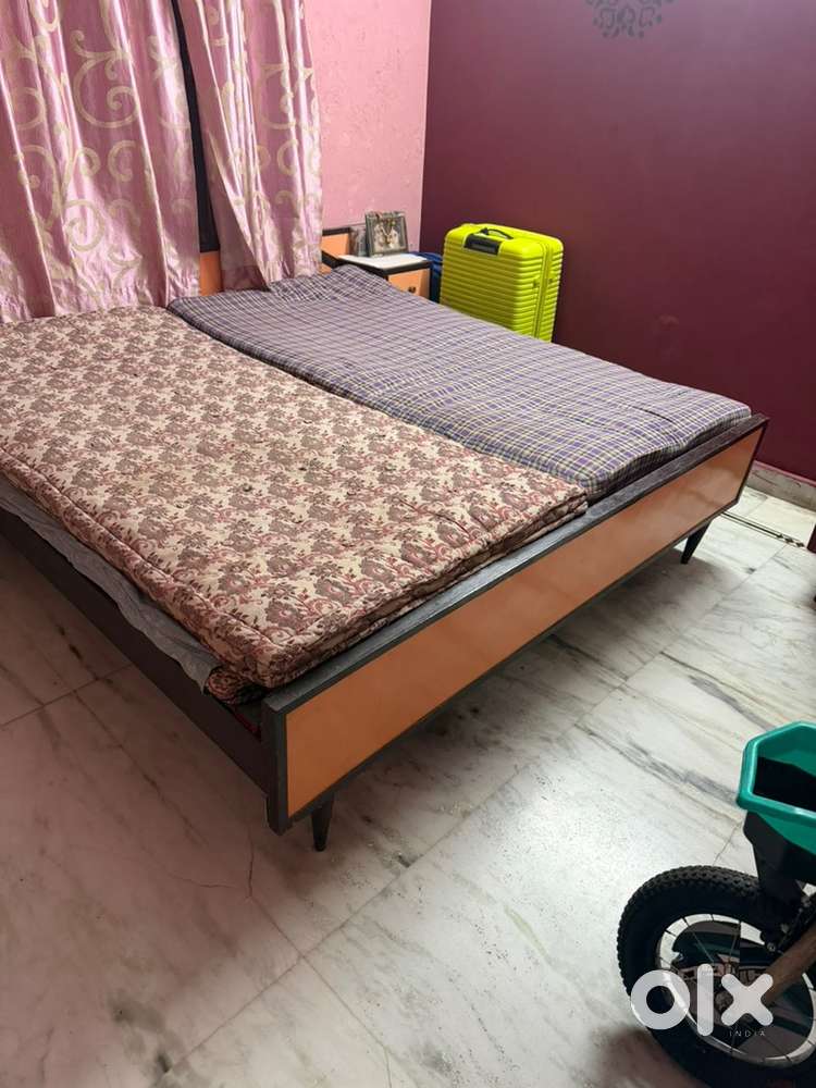 Double bed in good condition