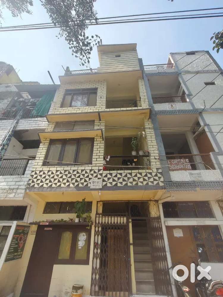 450 Sq.ft Well Maintained Excellent condition Premium Quality