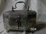 Antique pure brass solid heavy cutwork nizam pandaan 27/19 cm.