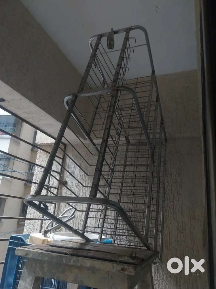 Bed, steel mandani, heater