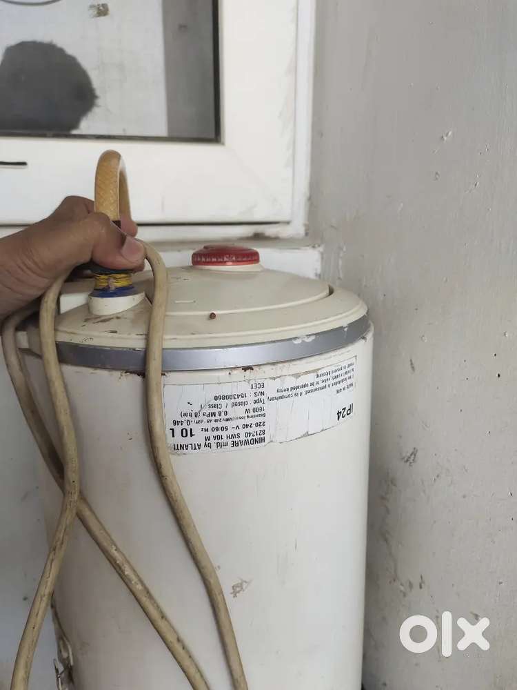 10 ltr Hindware Gyser