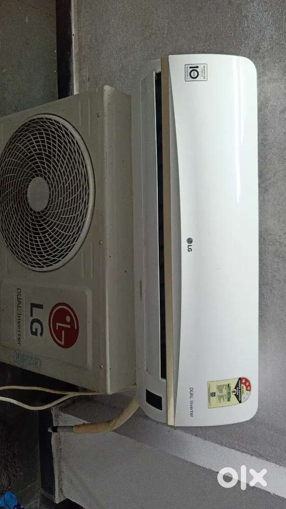 LG 1.5 AC best condition indoor outdoor piping stand available