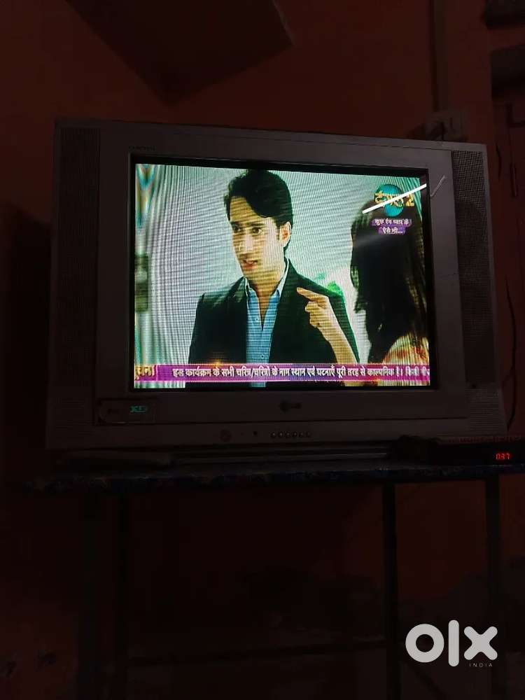 L.G flatron colour TV