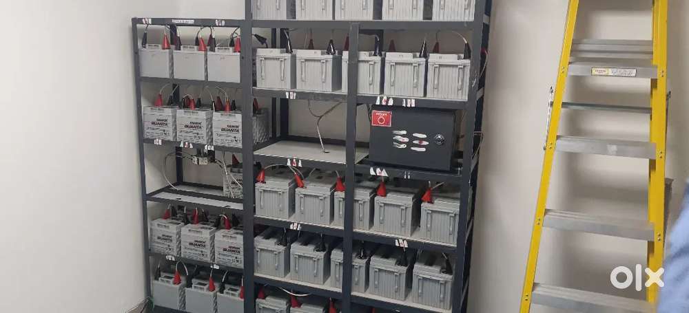 UPS AND BATTERYS WORKING CONDITION