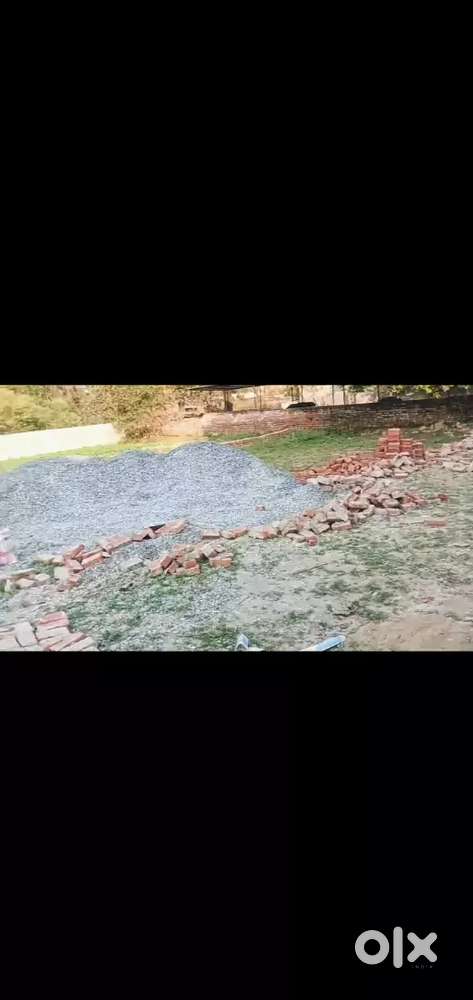 Yah plat dafi me h haiwe 100 Mt.  front 46 gaharai 57  Pachim fesce