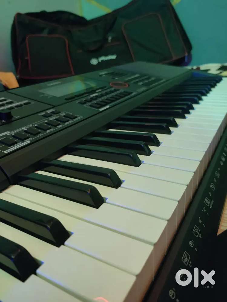 Only 1 month old Casio CTX 9000in