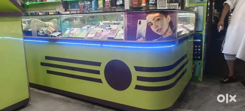 Shop counter