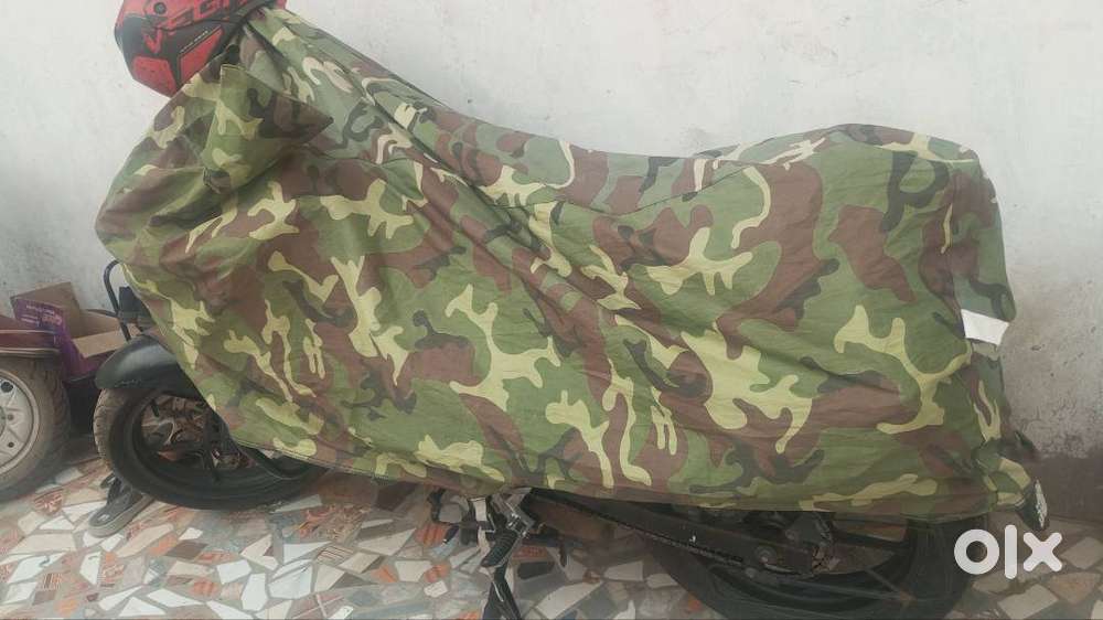 Suzuki Gixer SF-2015(30,000k.m)