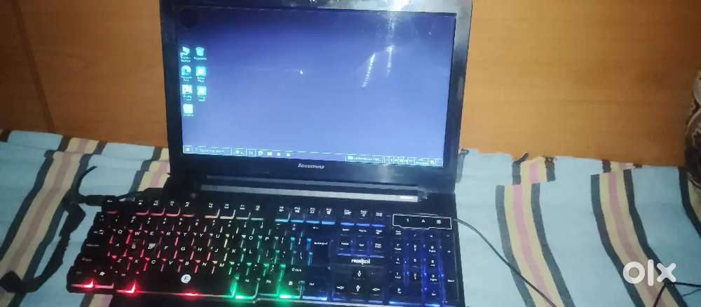 Lenovo G50-70  i5 4th Gen  4GB RAM  SSD  Screen issue