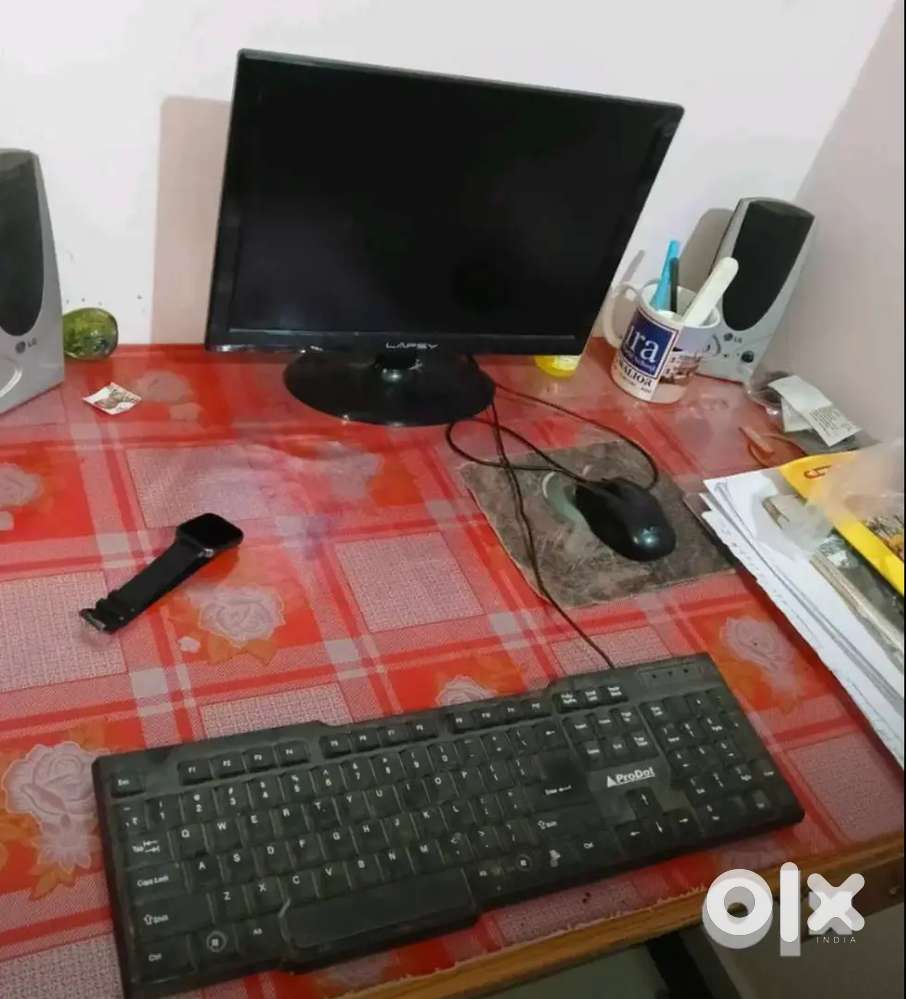 Computer ,cpo speeker mouse .key board