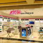 आवश्यकता है @ COSMETICS STORE शोरूम में लड़की और लड़को की