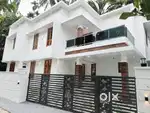 5BHK 5.500 CENT 2350 SQFT NEW EXCELLENT HOUSE PEROORKADA VAZHAYILA