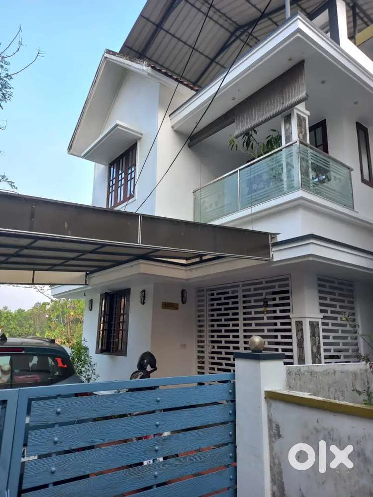3BHK House for Sale in Kuzhivelyppady,4 Cent Plot ,₹45 Lakh