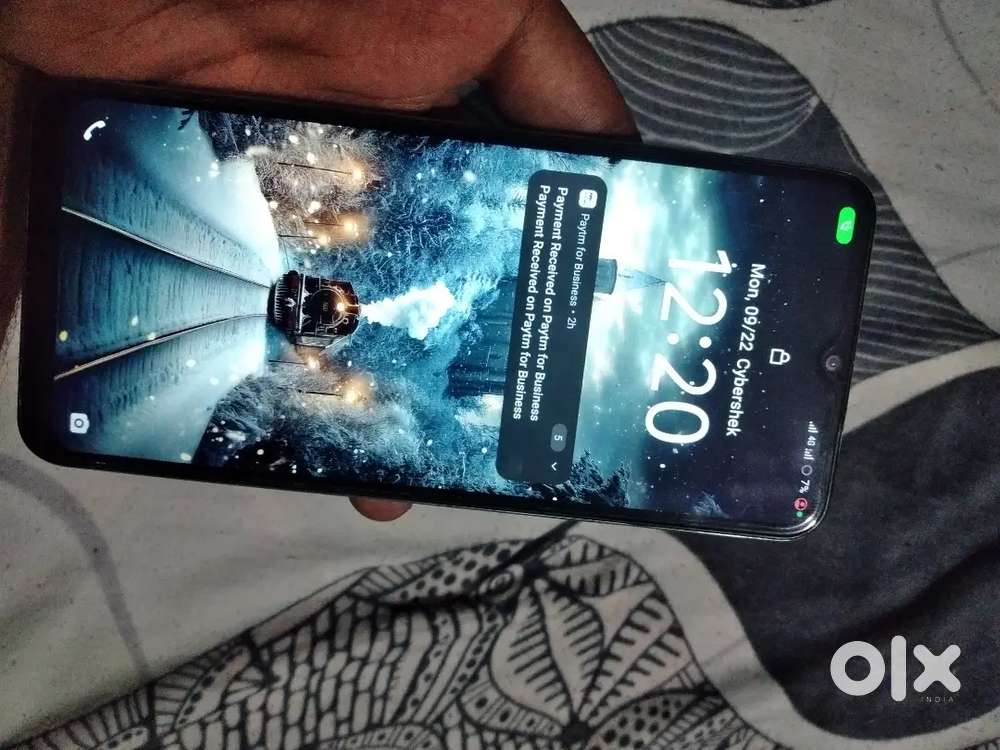 Vivo v28 5g urgent selling