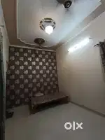 1 big room ground floor pr attached toilet ke sath prime location 5500