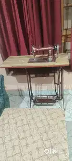 Silai machine with stand