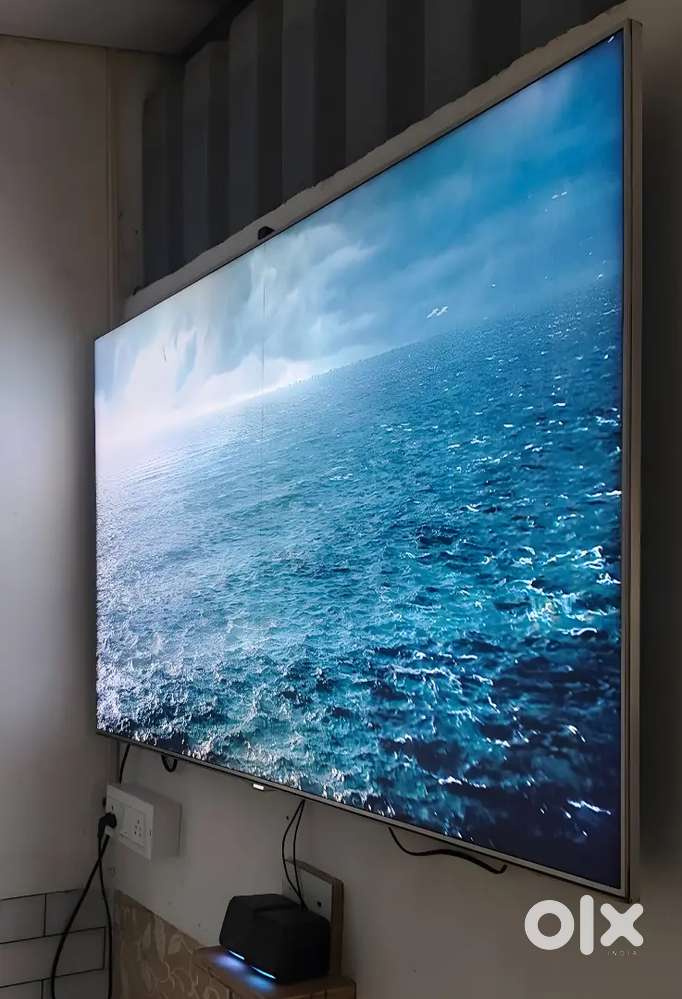 Samsung 55 inch Premium Smart TV  with 2D to 3D Movie Feature