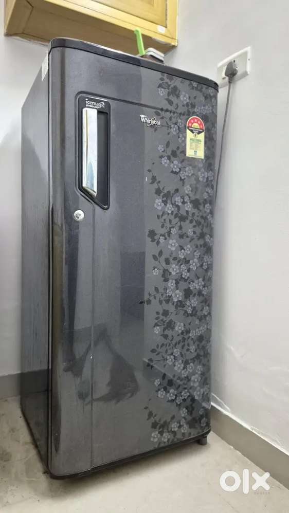 Whirlpool Icemagic 5 Star Refrigerator