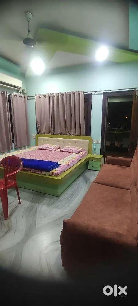 AC LUXURY FULLY FURNISHED ROOM, BALCONY ATECHED TOILET AVAILABLE
