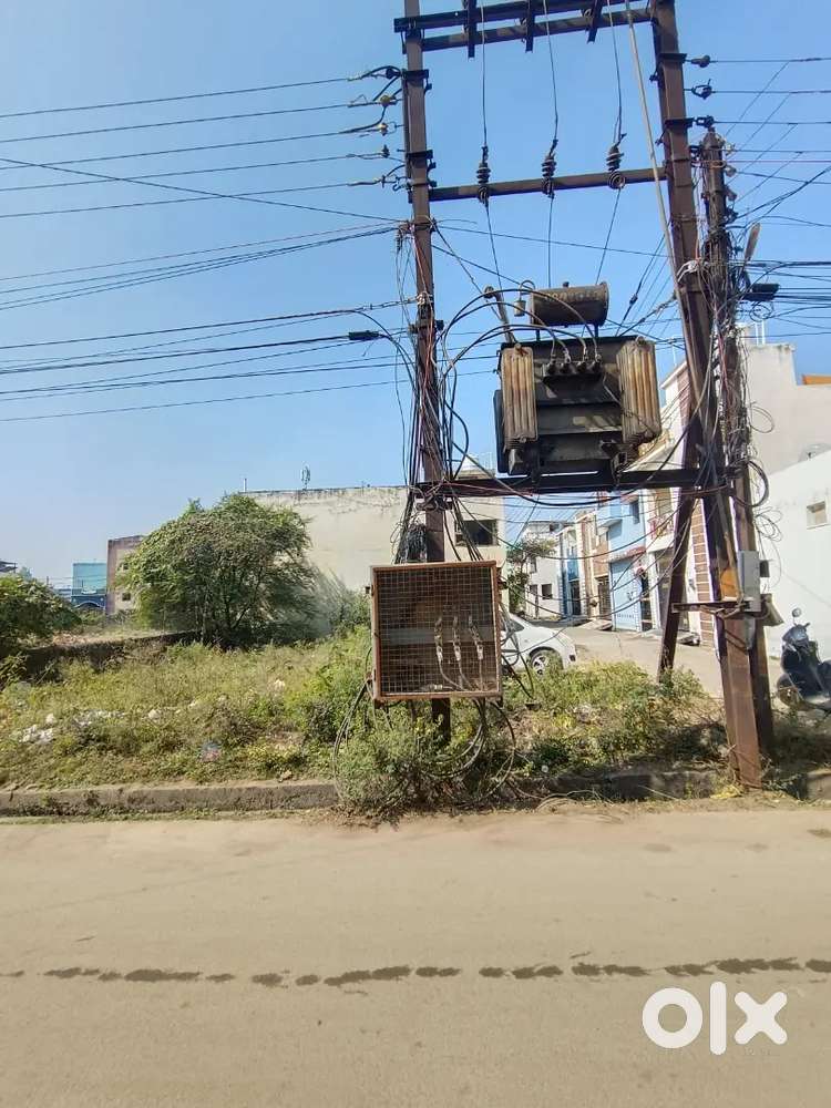 कमर्शियल कॉर्नर प्लॉट बेचना है भाटागांव रावतपुरा कॉलोनी फेस -1 में