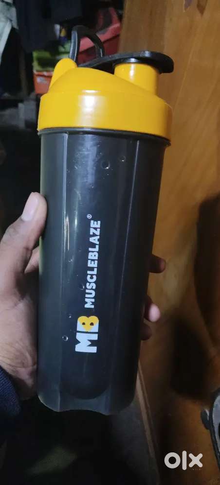 Sheaker bottle