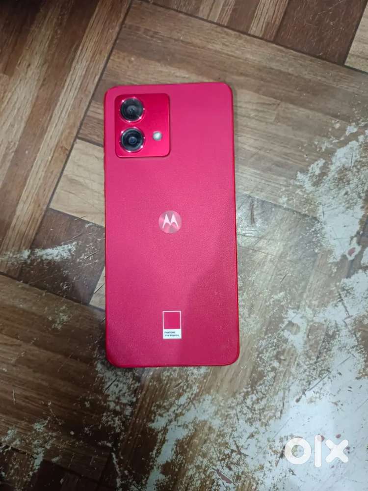 Moto G84।  Scratch free with orginal bill /charger/box