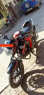 SUZUKI GIXXER
