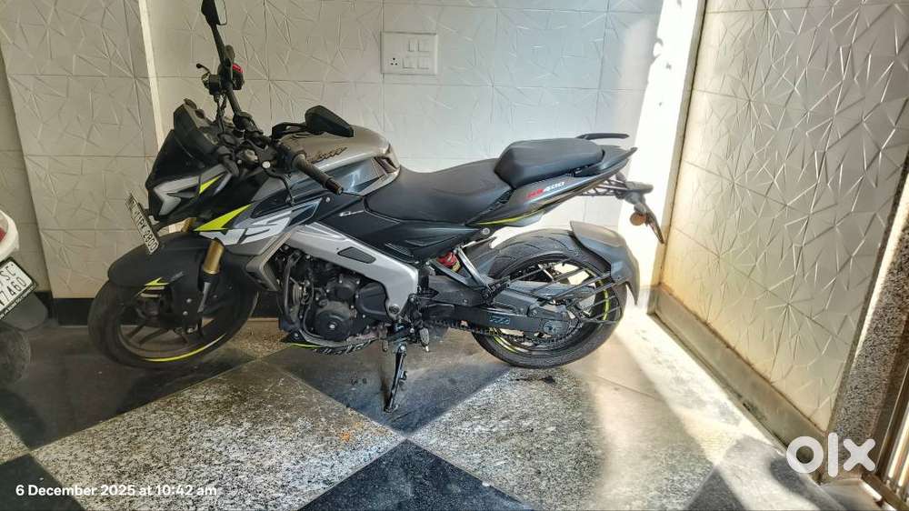 Pulsar ns 400z, bought july 2025, only 750 kms driven