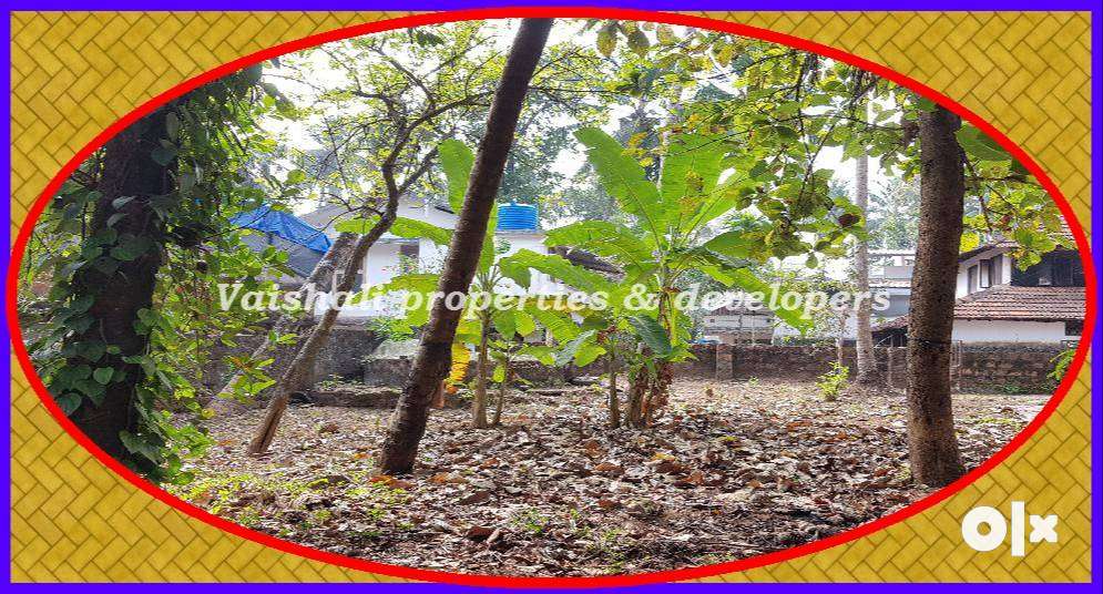 11 cents House plot for sale in near Thondayad Bypass