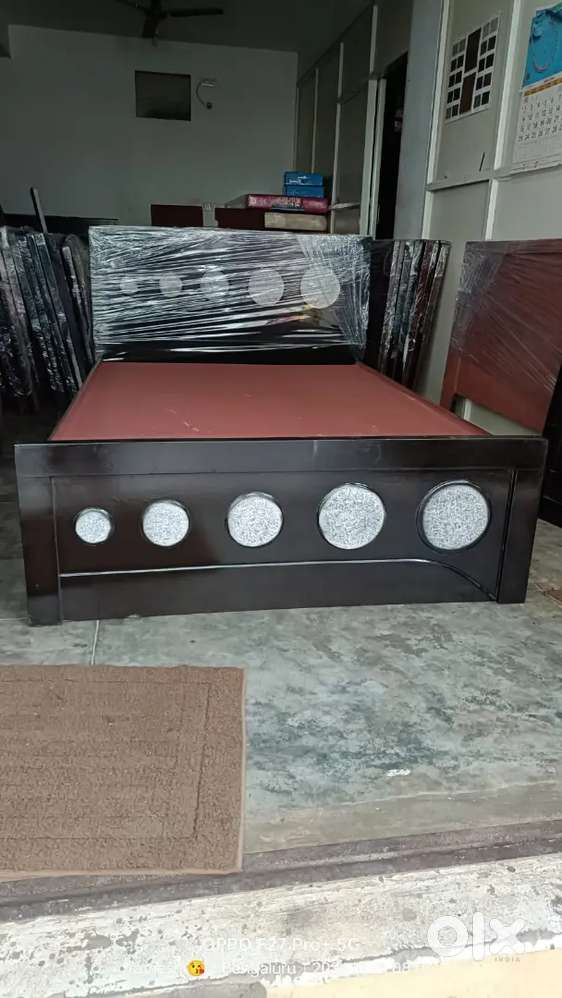 Direct factory price sale 4/6 cot and all furnitures