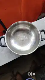Mixed used stainless steel items