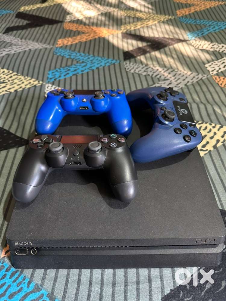 SONY PS4 slim