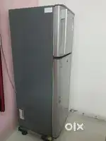 Samsung Two Door 260 lit Fridge