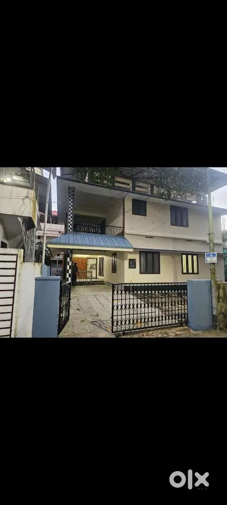 4 BHK SEMI FURNISHED INDEPENDENT HOUSE RENT EDAPPALLY OBRONE MALL NEAR
