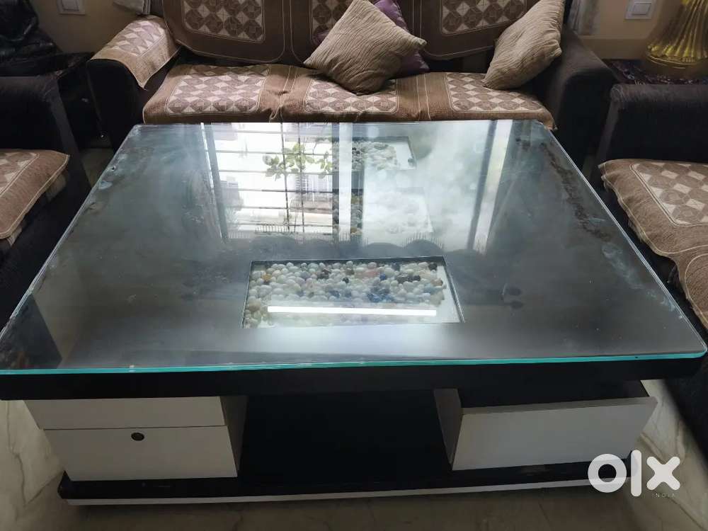 Centre table