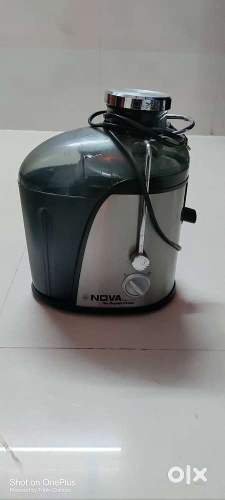 Nova Whole Fruit Juicer