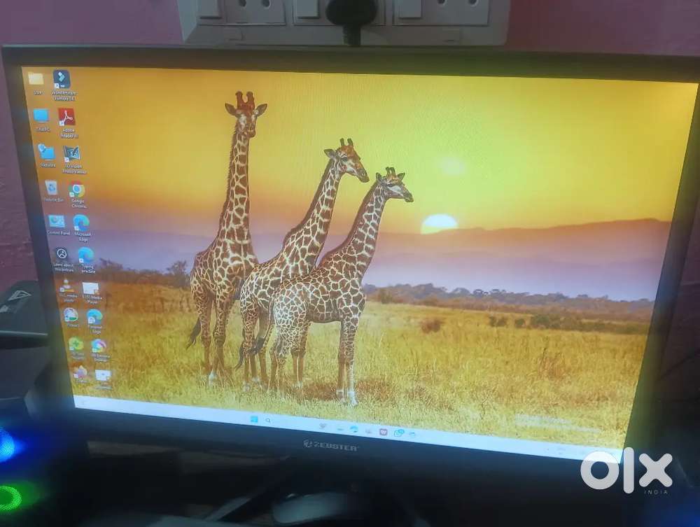 Zebronic...Monitor 22'' Inch