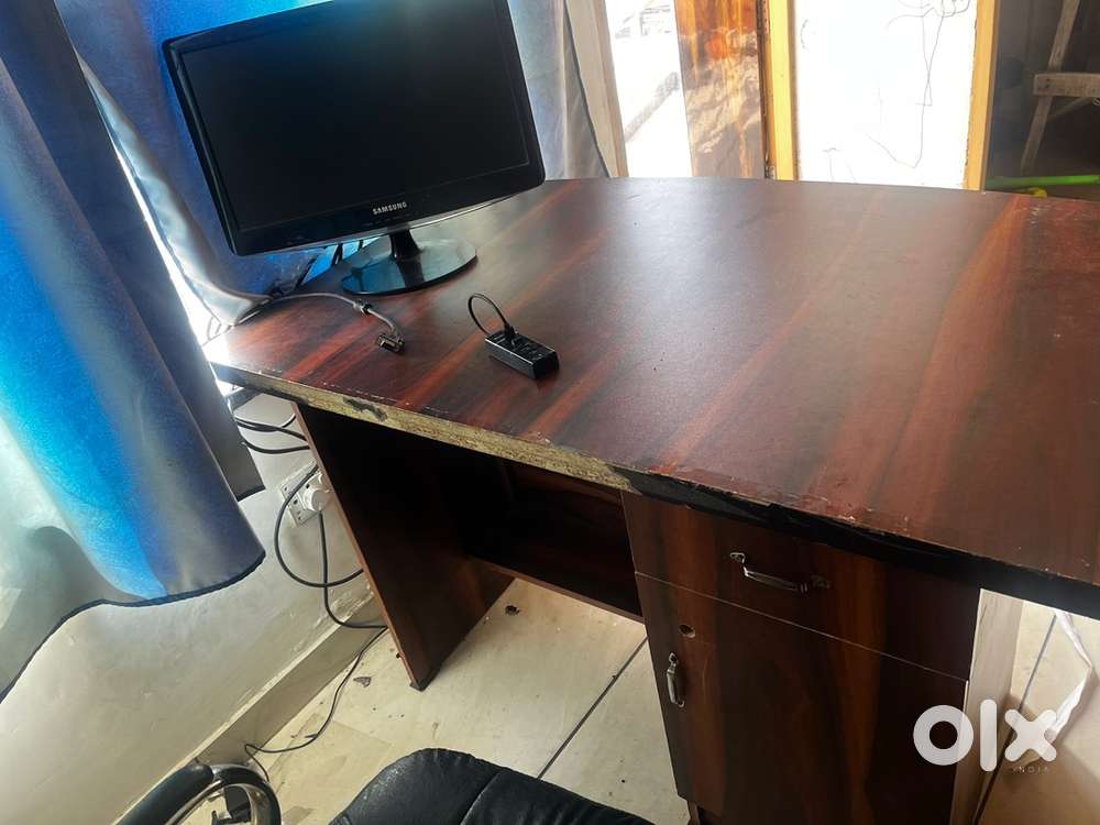 Computer office table