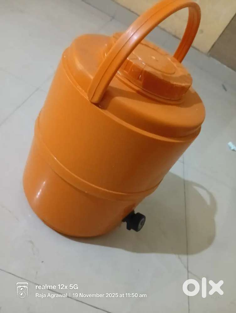 पानी डब्बा फिल्टर वाला बेचना है net डब्बा है