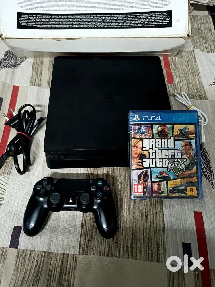 PS4 500gb with gta 5 cd