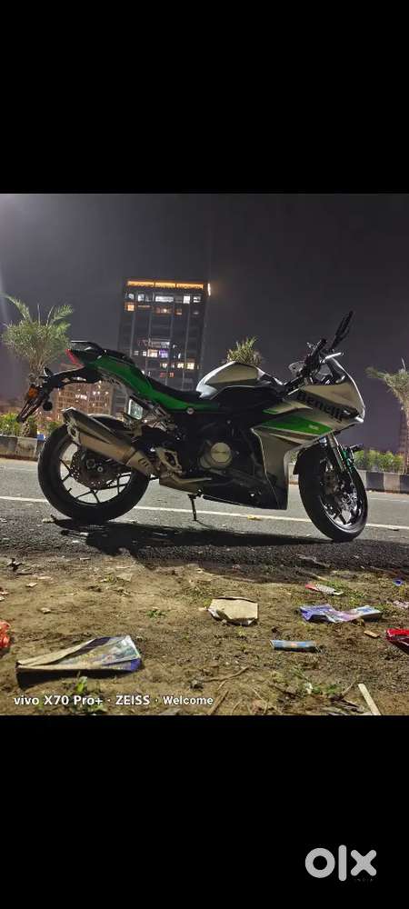 Benelli 302R ABS