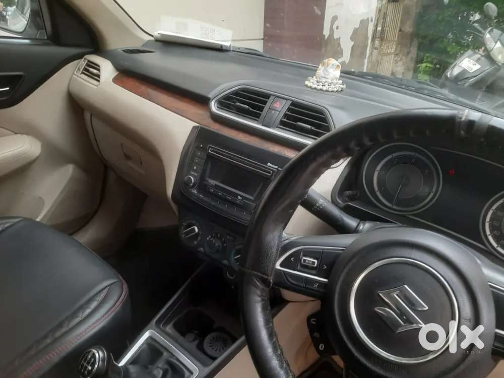 10th paas hona chahiye 5 year experience 5 year old licence