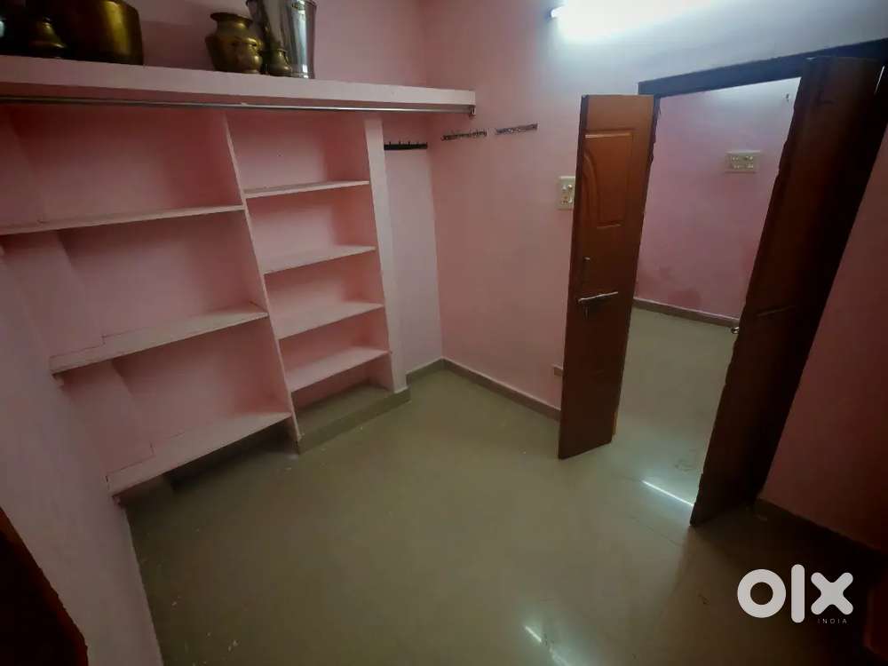 1 floor for Rent with municipal and bore water