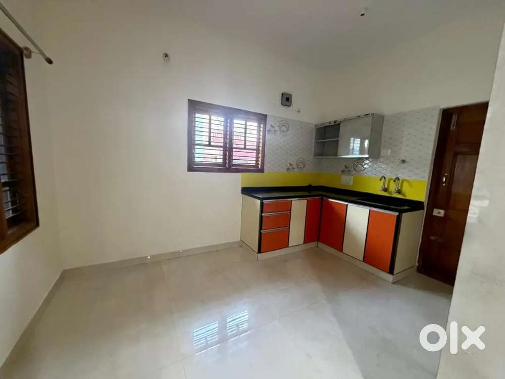 Hebbal 2nd stage house for rent in ground floor