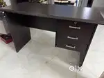 Computer table