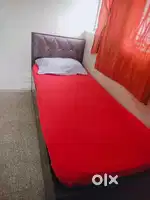 Ilyas Nagar: Rooms Zero Deposit Furnished Private Couple Friendly for