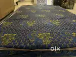 2 Queen size beds.
