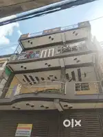 RK Puram  135 Guj independent hous  3.5 story Man Rod se 10 meeter